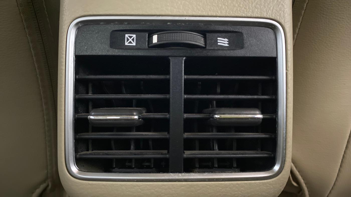 2016 Maruti Ciaz ZDI+ SHVS, Diesel, Manual, 78,822 km, Rear AC Vents
