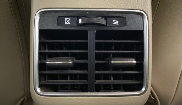 2016 Maruti Ciaz ZDI+ SHVS, Diesel, Manual, 78,822 km, Rear AC Vents