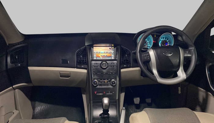 2017 Mahindra XUV500 W6 4X2, Diesel, Manual, 40,928 km, Dashboard