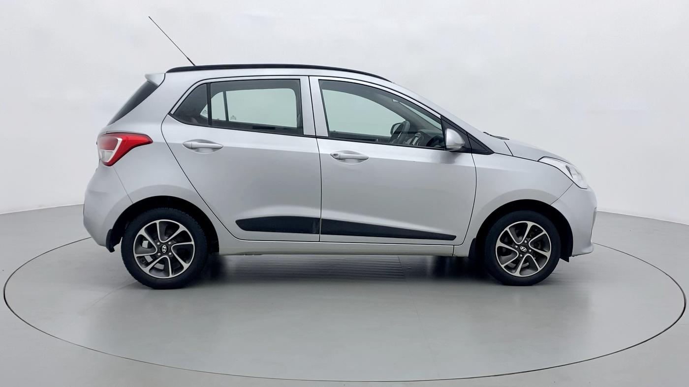 2017 Hyundai Grand i10 SPORTZ (O) 1.2 AT VTVT, Petrol, Automatic, 32,162 km, Right Side View