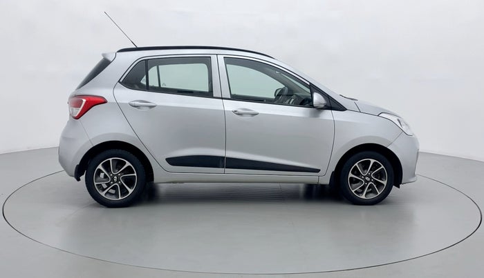 2017 Hyundai Grand i10 SPORTZ (O) 1.2 AT VTVT, Petrol, Automatic, 32,162 km, Right Side View