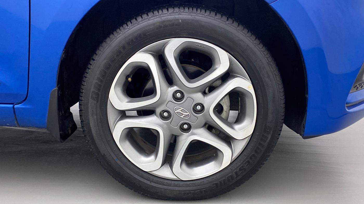 2018 Hyundai Elite i20 ASTA 1.2 (O), Petrol, Manual, 20,489 km, Right Front Wheel