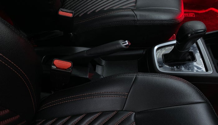 2019 Maruti Swift VXI AMT, Petrol, Automatic, 34,170 km, Gear Lever