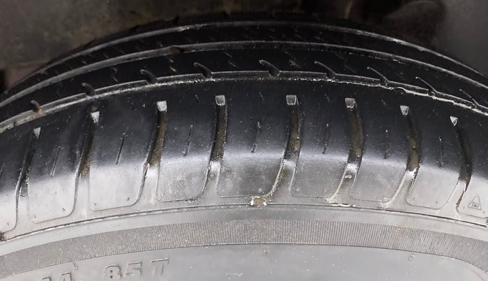 2019 Maruti Swift VXI AMT, Petrol, Automatic, 34,170 km, Left Rear Tyre Tread