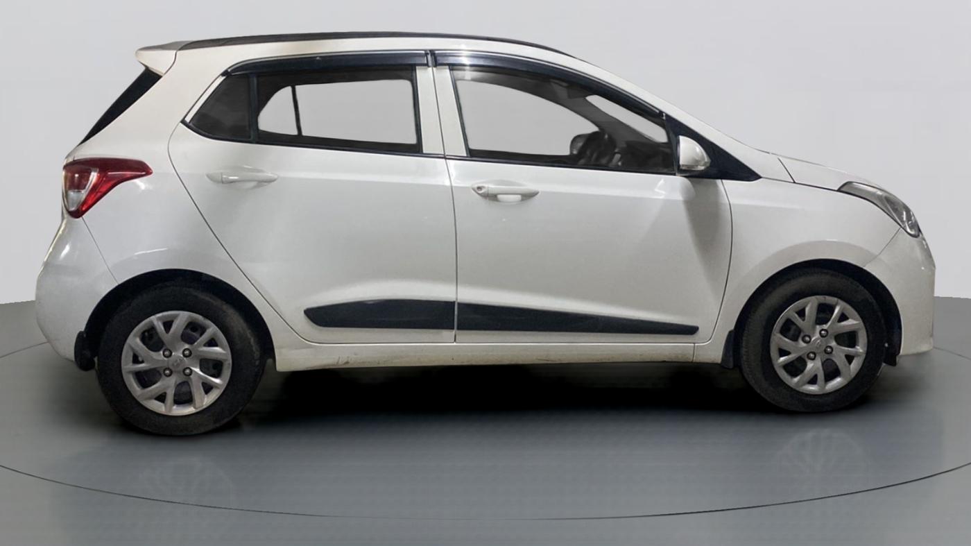 2019 Hyundai Grand i10 SPORTZ 1.2 KAPPA VTVT, Petrol, Manual, 38,744 km, Right Side
