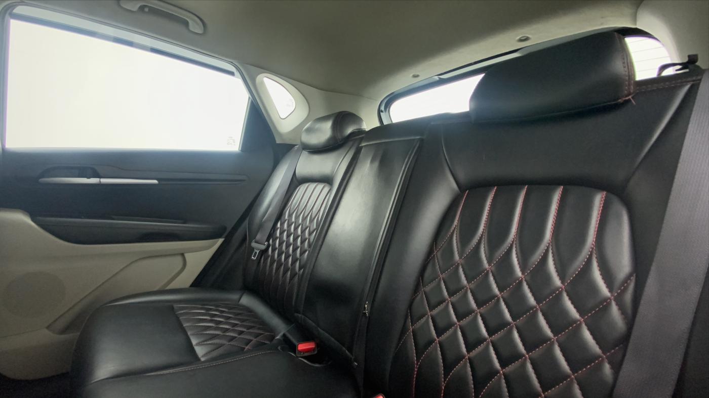 2020 KIA SONET HTX 1.0 IMT, Petrol, Manual, 35,153 km, Right Side Rear Door Cabin