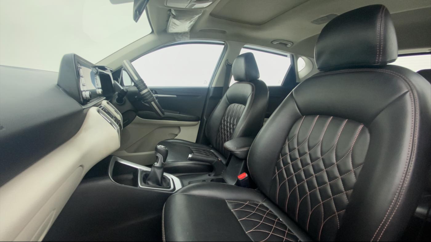 2020 KIA SONET HTX 1.0 IMT, Petrol, Manual, 35,153 km, Right Side Front Door Cabin