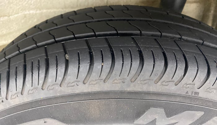 2021 Maruti S PRESSO VXI (O), Petrol, Manual, 5,282 km, Left Rear Tyre Tread