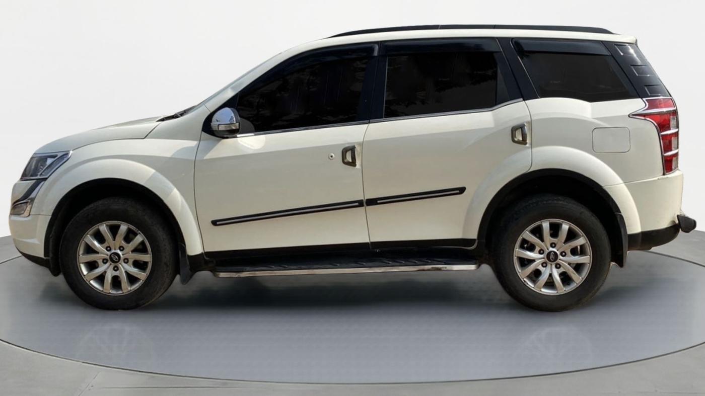 2016 Mahindra XUV500 W10 AT, Diesel, Automatic, 77,839 km, Left Side