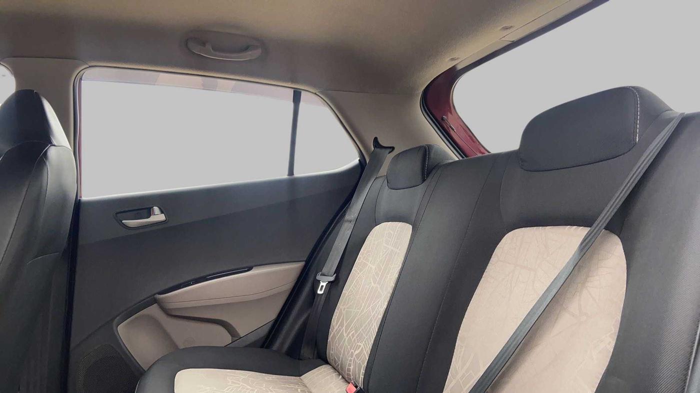 2014 Hyundai Grand i10 SPORTZ AT 1.2 KAPPA VTVT, Petrol, Automatic, 60,199 km, Right Side Rear Door Cabin
