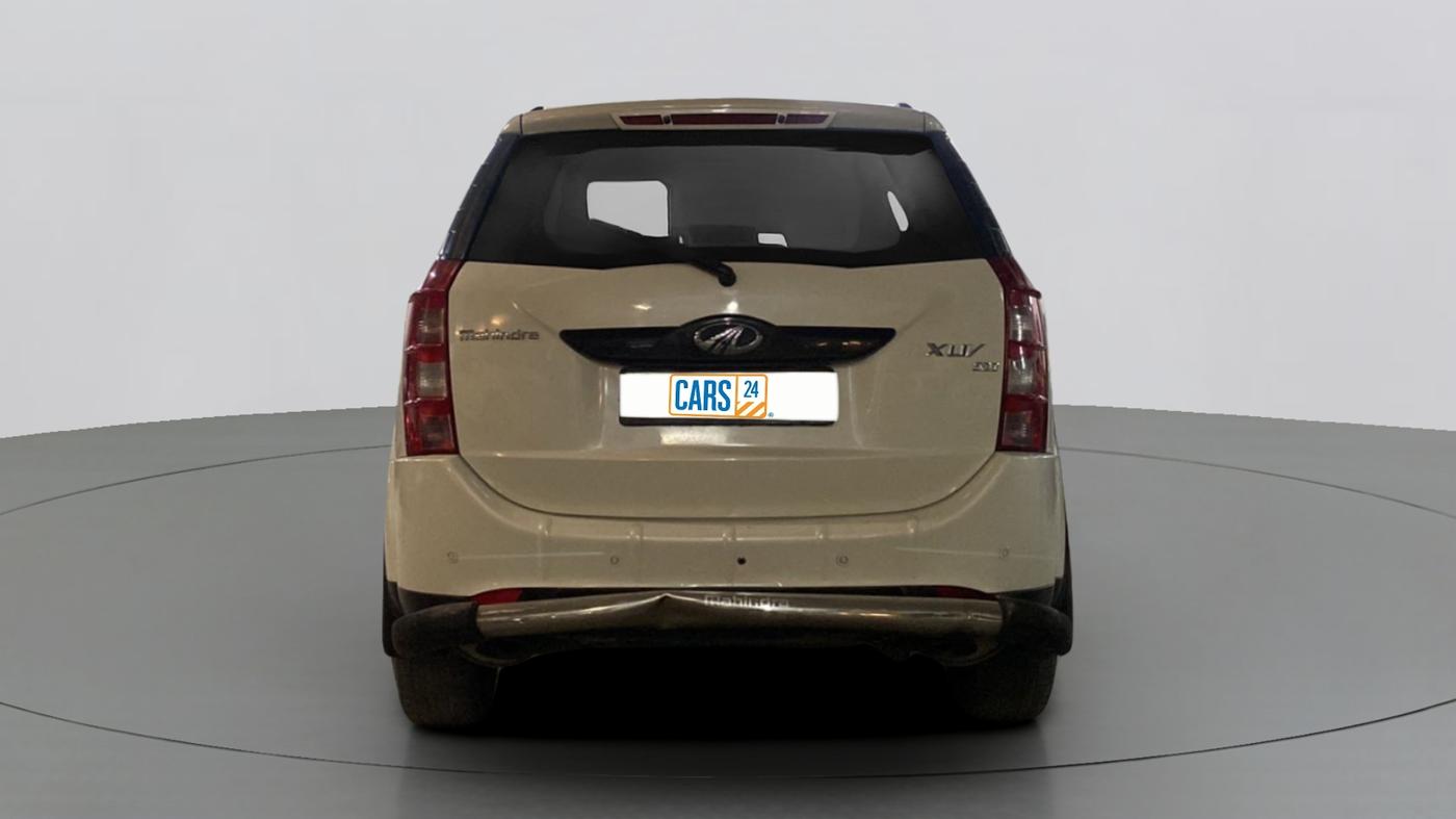 2016 Mahindra XUV500 W6 4X2, Diesel, Manual, 94,606 km, Back/Rear