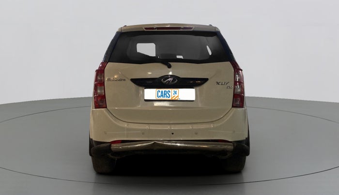 2016 Mahindra XUV500 W6 4X2, Diesel, Manual, 94,606 km, Back/Rear