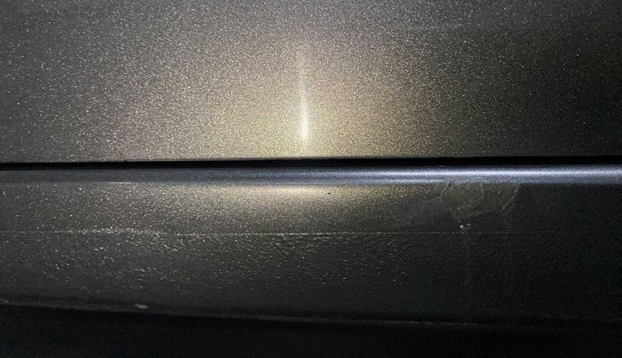 2017 Maruti Dzire VXI, Petrol, Manual, 48,372 km, Right running board - Minor scratches