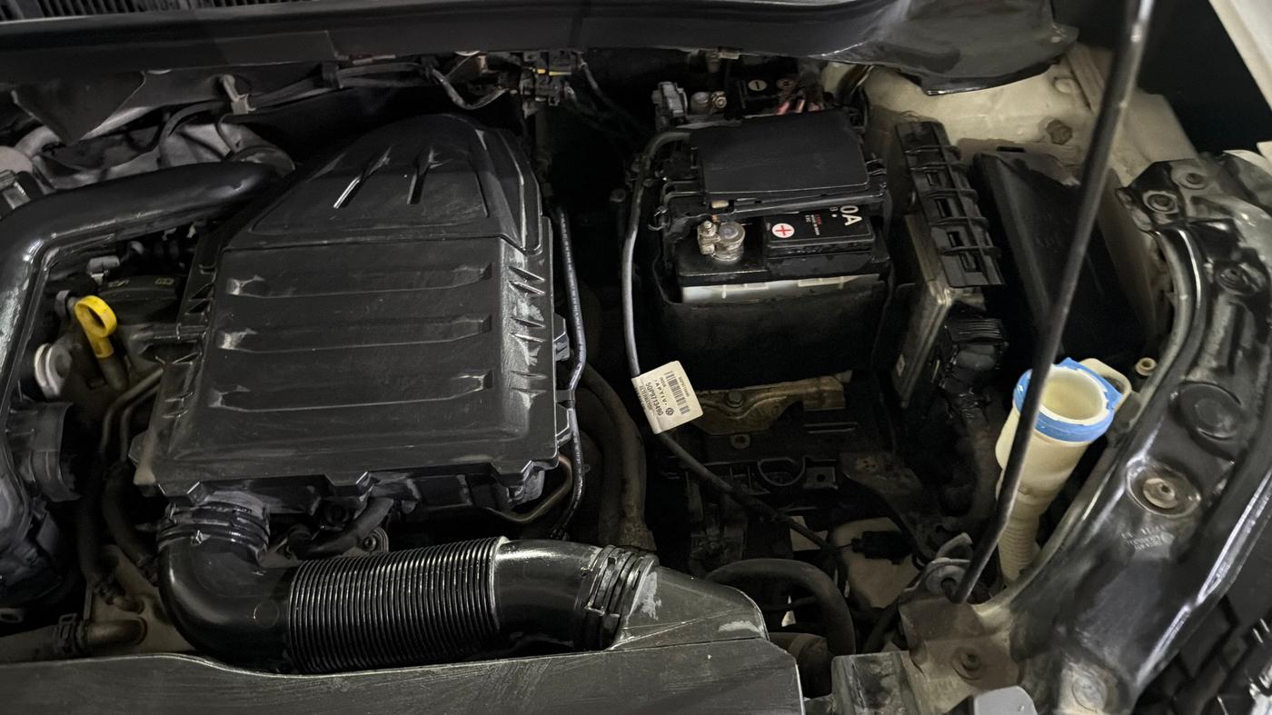 2022 Volkswagen TAIGUN TOPLINE 1.0 TSI AT, Petrol, Automatic, 89,372 km, Engine View - Left