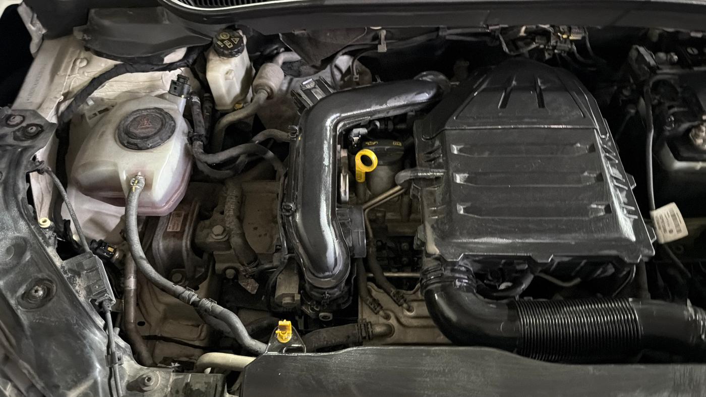2022 Volkswagen TAIGUN TOPLINE 1.0 TSI AT, Petrol, Automatic, 89,372 km, Engine View - Right