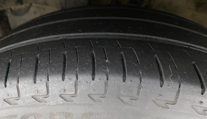 2017 Honda City V MT PETROL, Petrol, Manual, 68,137 km, Left Front Tyre Tread