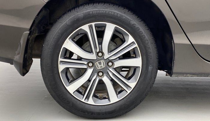 2017 Honda City V MT PETROL, Petrol, Manual, 68,137 km, Right Rear Wheel