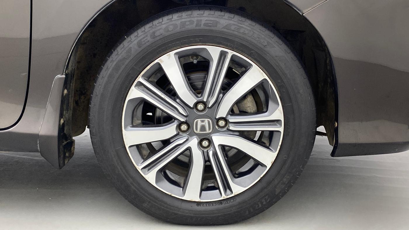 2017 Honda City V MT PETROL, Petrol, Manual, 68,137 km, Right Front Wheel