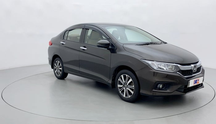 2017 Honda City V MT PETROL, Petrol, Manual, 68,137 km, Right Front Diagonal