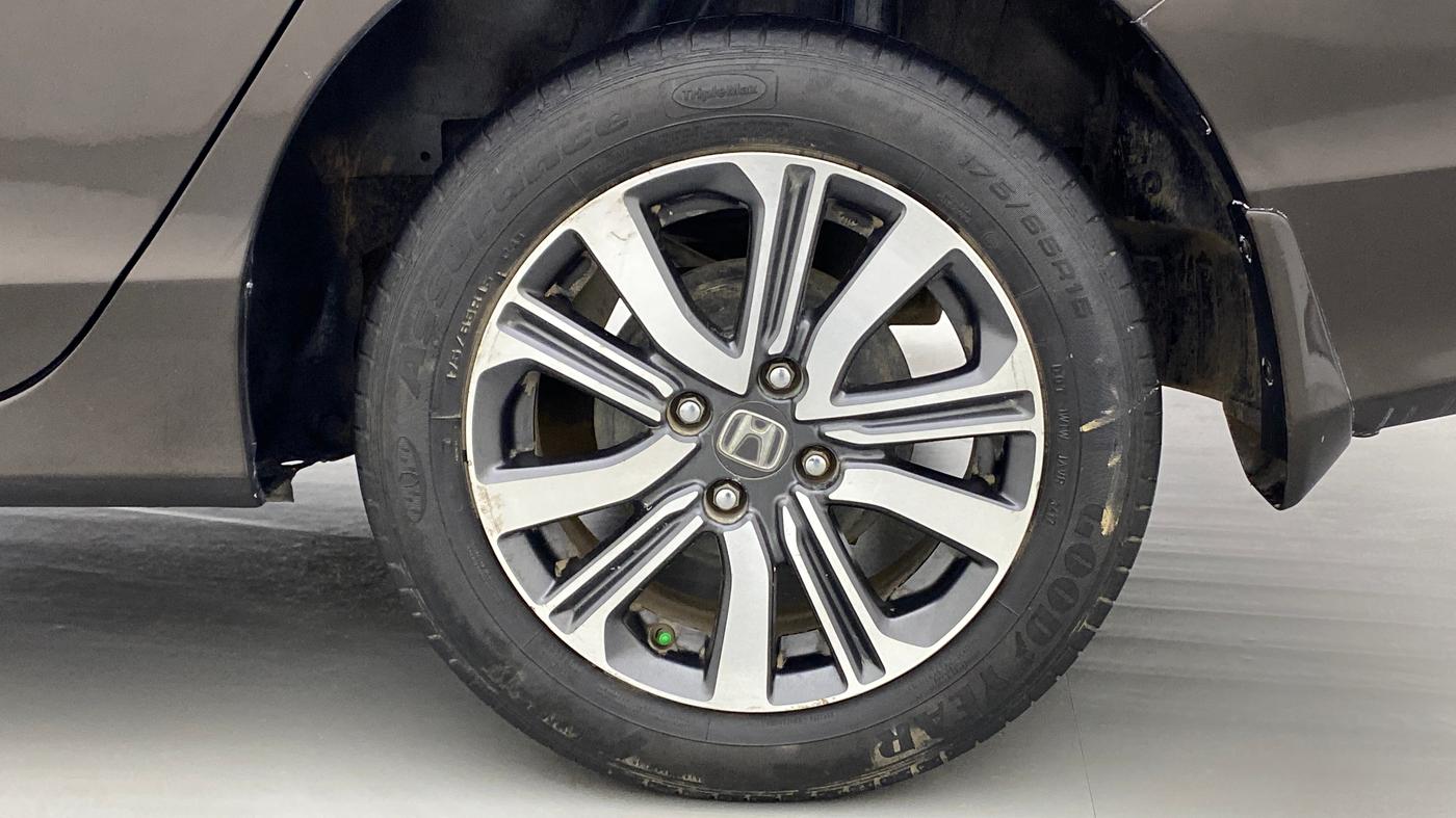 2017 Honda City V MT PETROL, Petrol, Manual, 68,137 km, Left Rear Wheel
