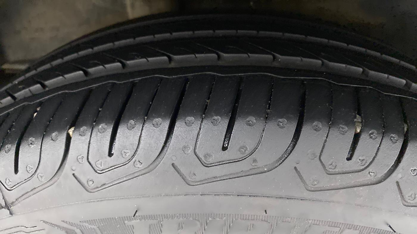 2017 Honda City V MT PETROL, Petrol, Manual, 68,137 km, Right Rear Tyre Tread