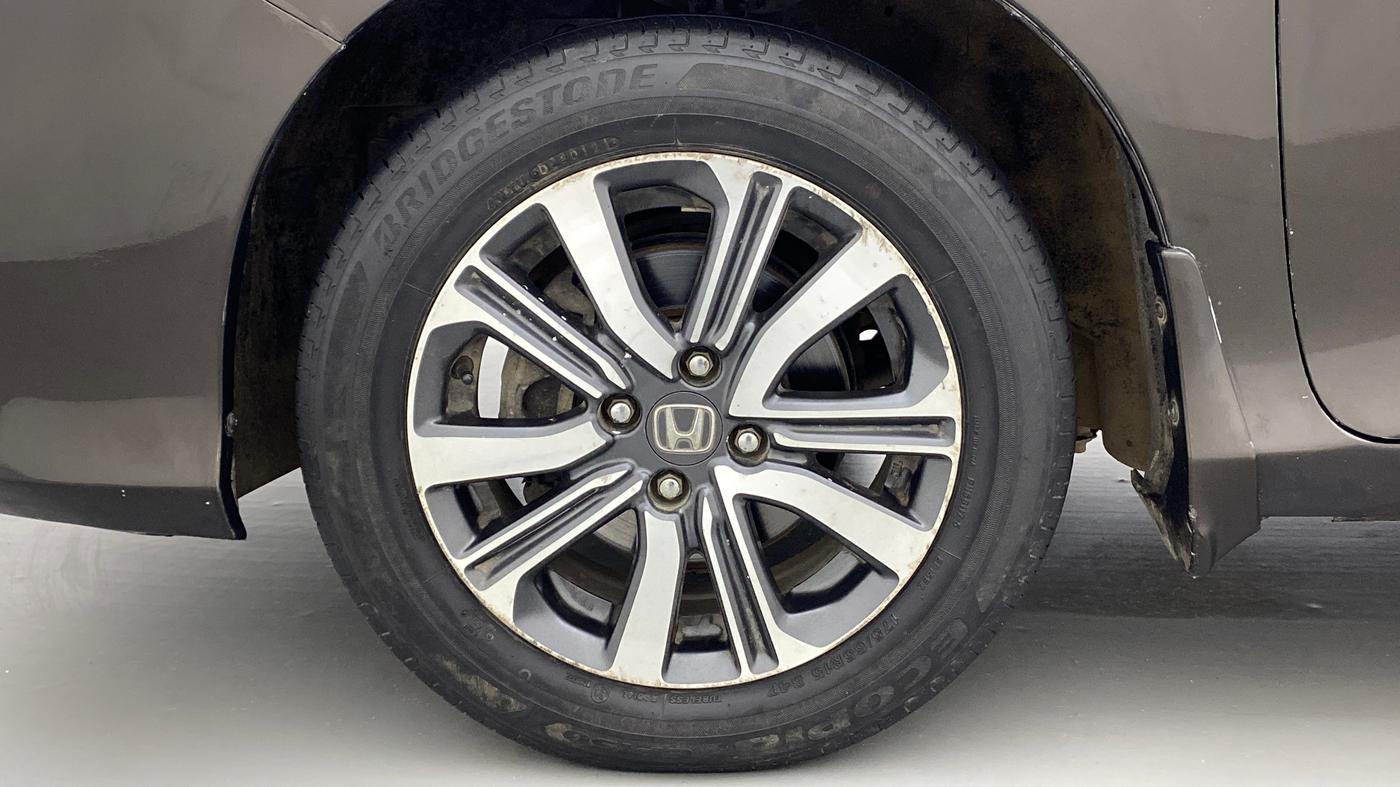 2017 Honda City V MT PETROL, Petrol, Manual, 68,137 km, Left Front Wheel