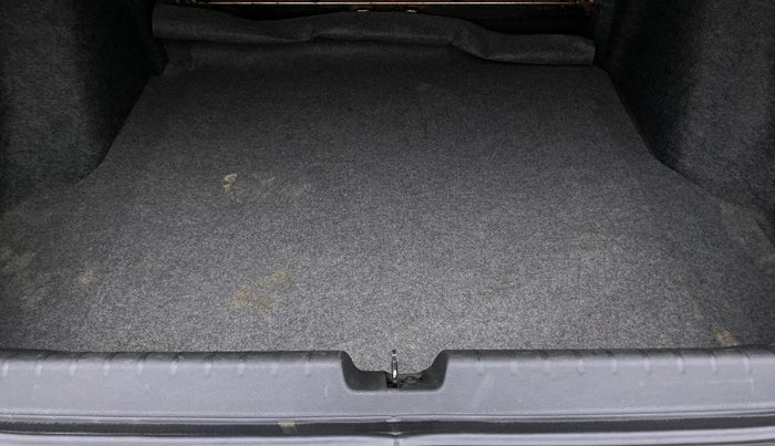 2017 Honda City V MT PETROL, Petrol, Manual, 68,137 km, Boot Inside