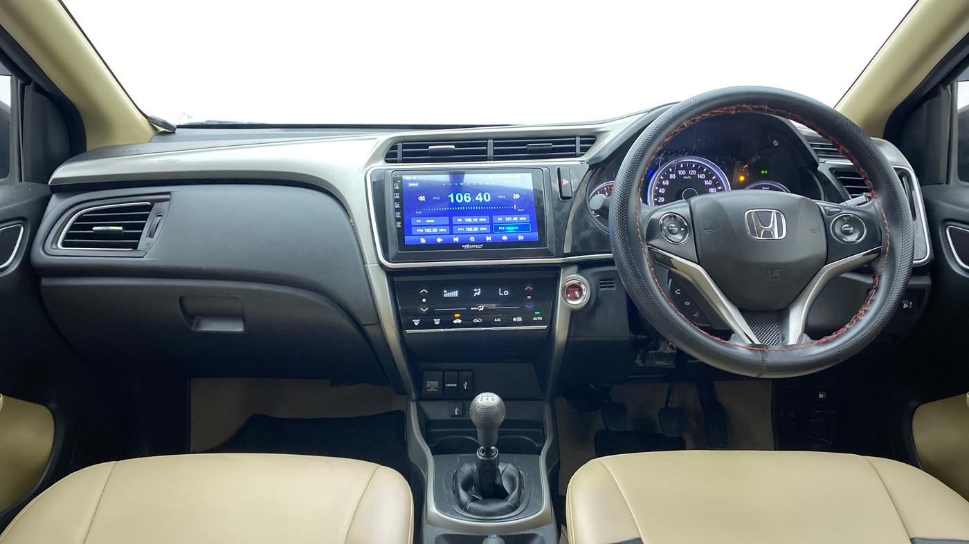 2017 Honda City V MT PETROL, Petrol, Manual, 68,137 km, Dashboard