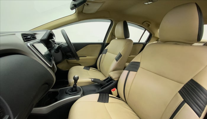 2017 Honda City V MT PETROL, Petrol, Manual, 68,137 km, Right Side Front Door Cabin