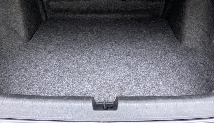 2020 Honda City ZX MT PETROL, Petrol, Manual, 28,348 km, Boot Inside