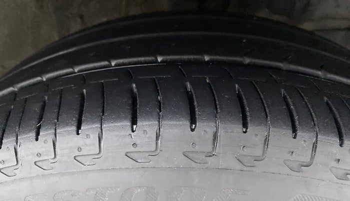 2020 Honda City ZX MT PETROL, Petrol, Manual, 28,348 km, Right Front Tyre Tread