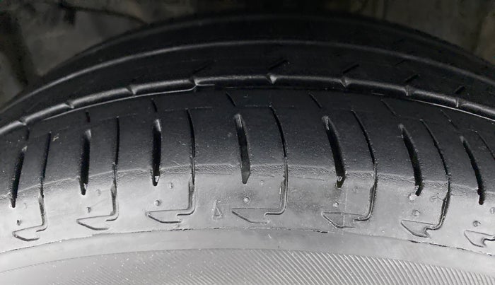 2020 Honda City ZX MT PETROL, Petrol, Manual, 28,348 km, Left Front Tyre Tread