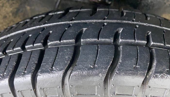 2017 Maruti Alto 800 LXI, Petrol, Manual, 12,613 km, Right Front Tyre Tread