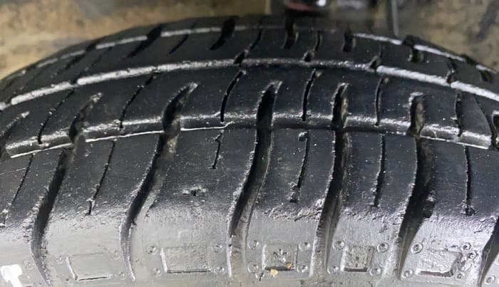 2017 Maruti Alto 800 LXI, Petrol, Manual, 12,613 km, Left Front Tyre Tread