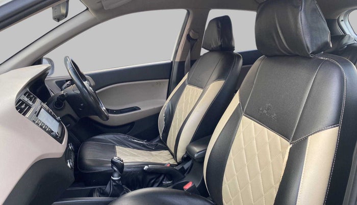 2017 Hyundai Elite i20 1.4 CRDI ASTA (O), Diesel, Manual, 35,646 km, Right Side Front Door Cabin