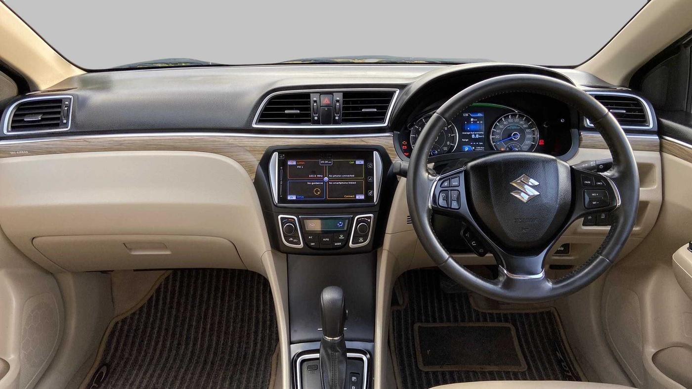 2018 Maruti Ciaz ALPHA 1.5 AT SHVS, Petrol, Automatic, 10,660 km, Dashboard