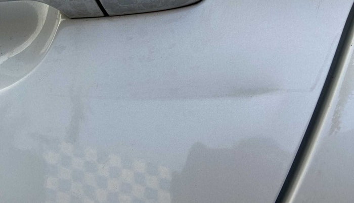 2018 Maruti Ciaz ALPHA 1.5 AT SHVS, Petrol, Automatic, 10,660 km, Rear left door - Slightly dented