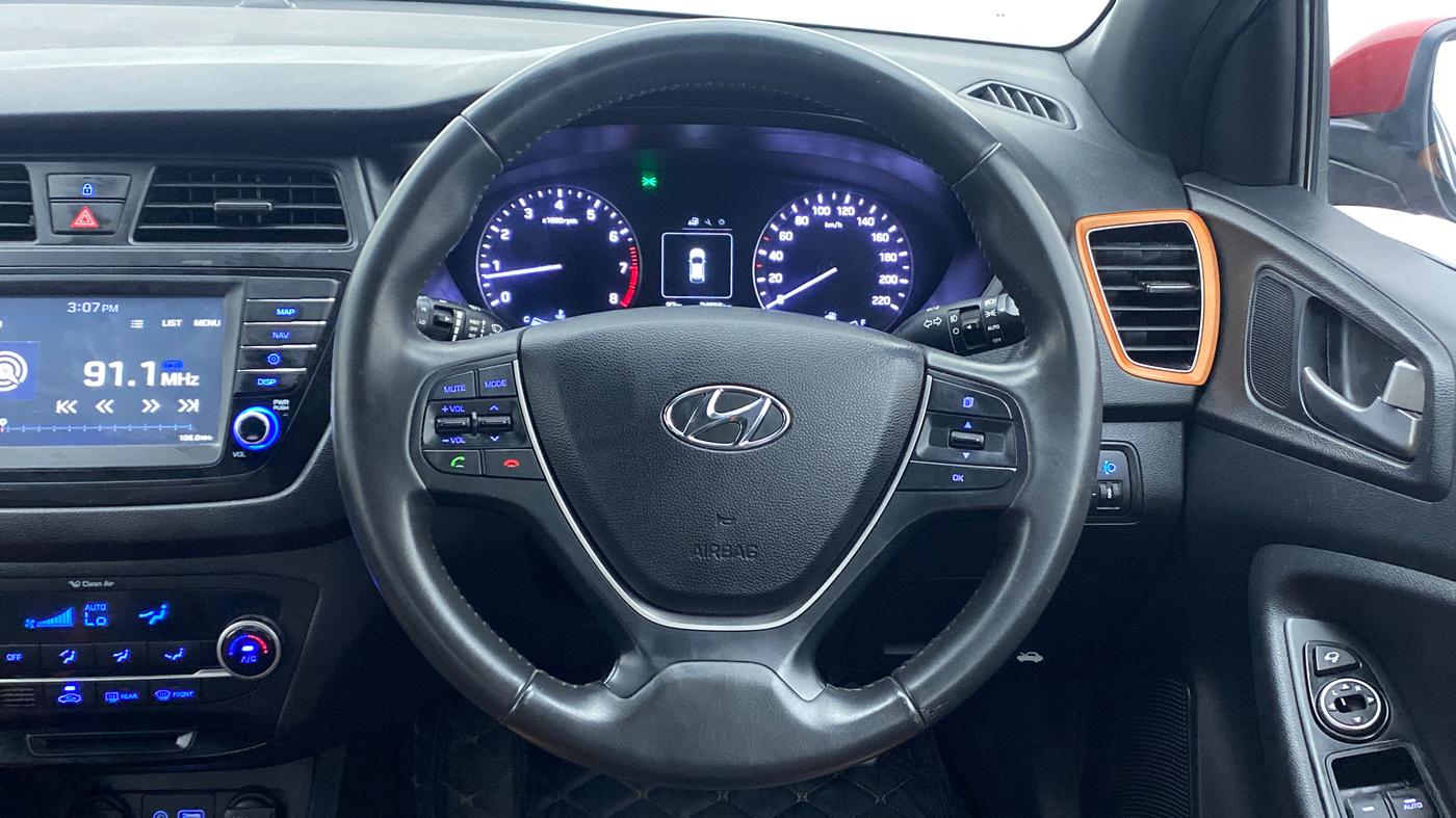 2016 Hyundai i20 Active 1.2 SX, Petrol, Manual, 74,690 km, Steering Wheel Close Up
