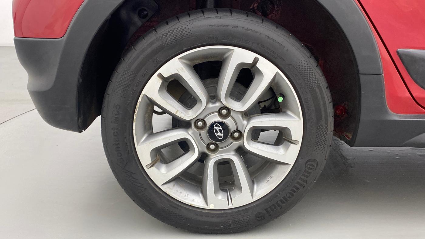 2016 Hyundai i20 Active 1.2 SX, Petrol, Manual, 74,690 km, Right Rear Wheel