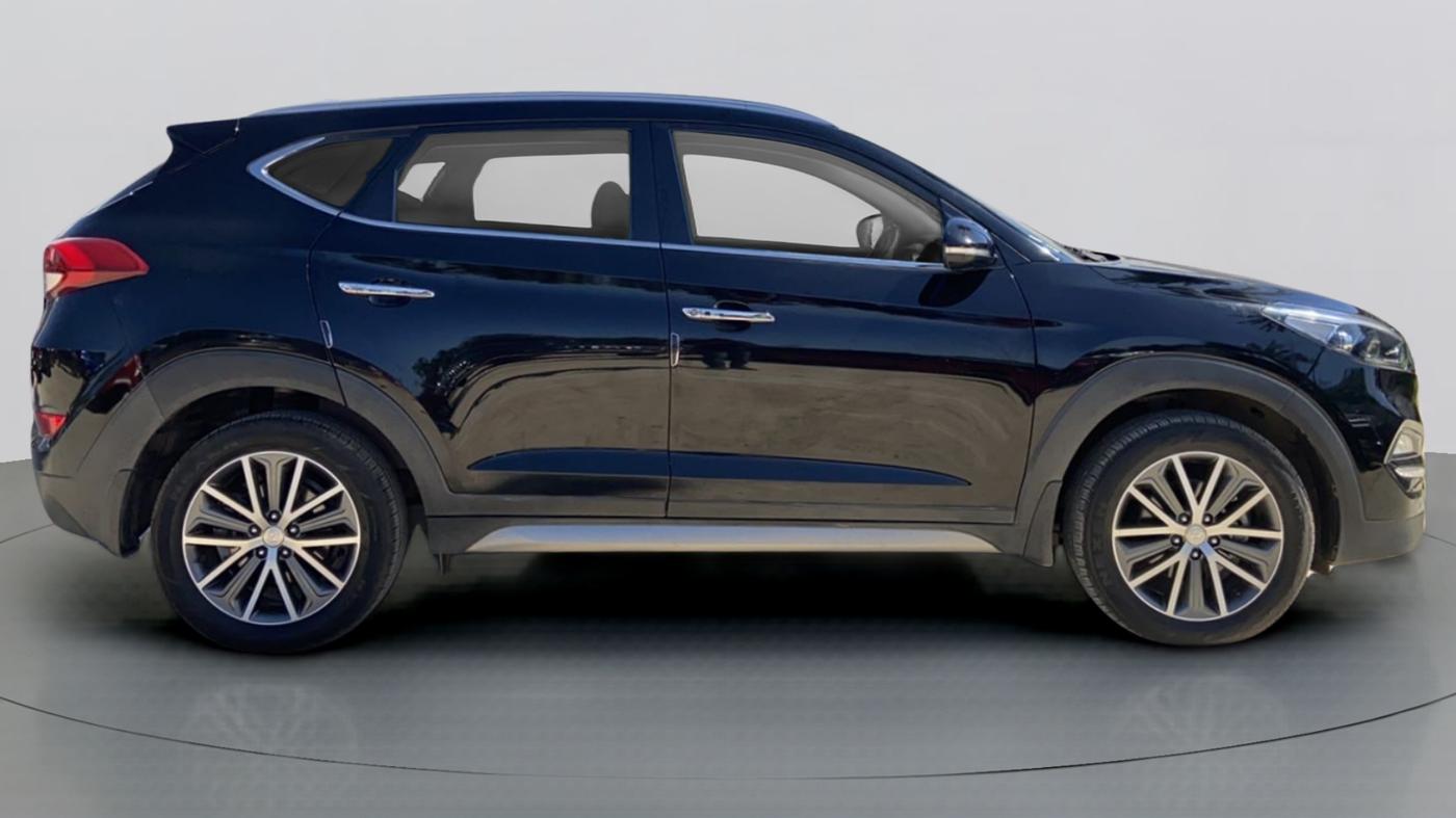 2017 Hyundai Tucson 4WD AT GLS DIESEL, Diesel, Automatic, 32,475 km, Right Side View