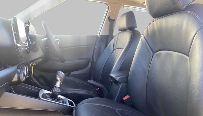 2020 Hyundai VENUE SX 1.0 GDI IMT, Petrol, Manual, 2,729 km, Right Side Front Door Cabin