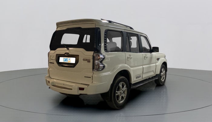 2016 Mahindra Scorpio S10 Intelli Hybrid 2WD, Diesel, Manual, 38,142 km, Right Back Diagonal