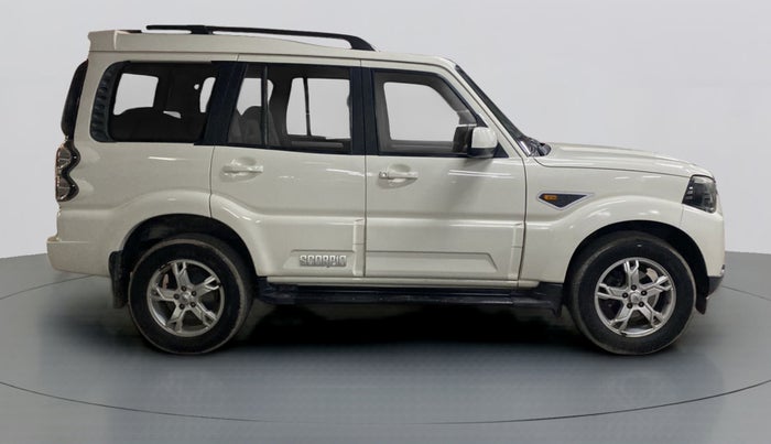 2016 Mahindra Scorpio S10 Intelli Hybrid 2WD, Diesel, Manual, 38,142 km, Right Side View