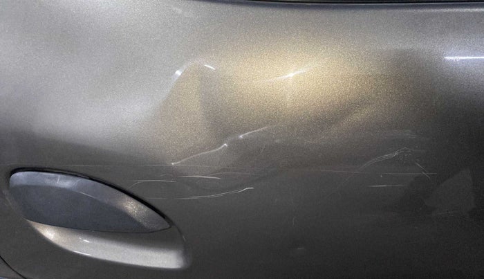 2017 Renault Kwid 1.0 RXL, Petrol, Manual, 50,588 km, Right rear door - Slightly dented