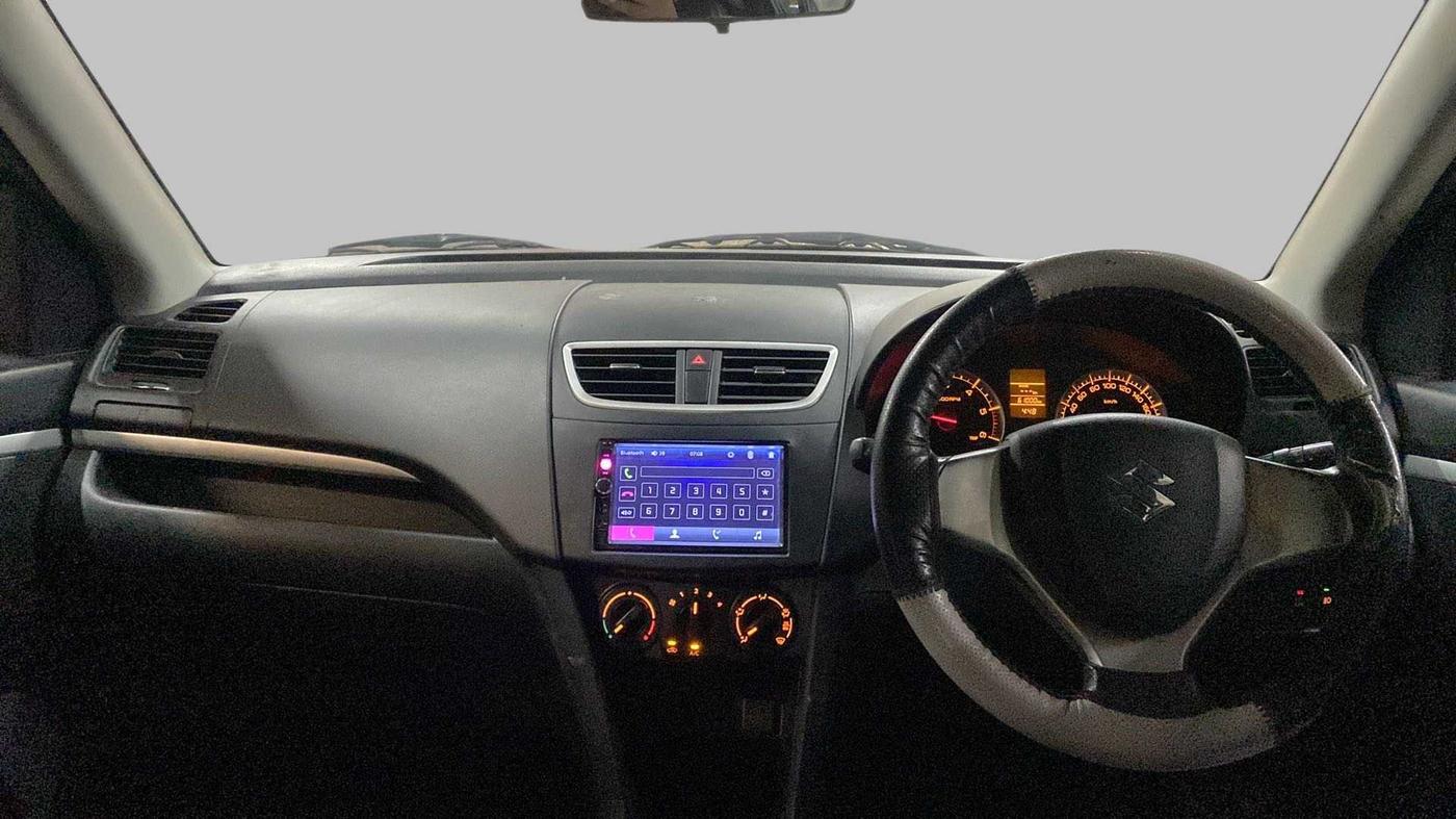 2016 Maruti Swift VDI ABS, Diesel, Manual, 61,008 km, Dashboard