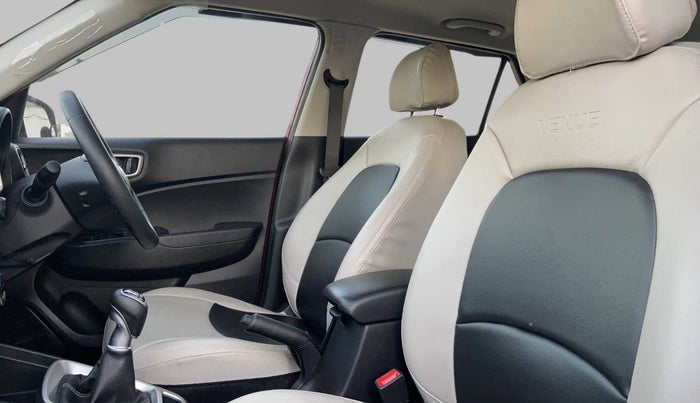 2020 Hyundai VENUE 1.0L Turbo GDI SX MT, Petrol, Manual, 14,782 km, Right Side Front Door Cabin