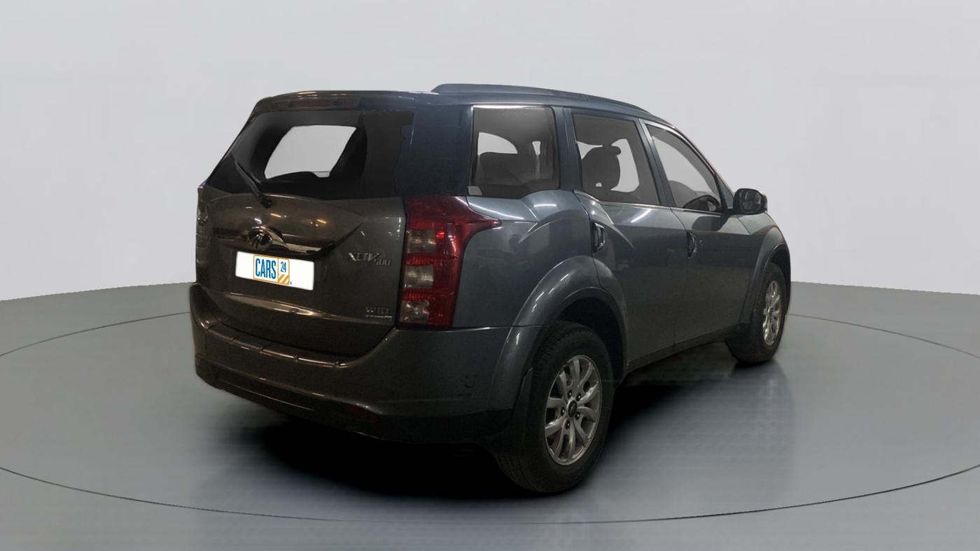 2016 Mahindra XUV500 W10 AT, Diesel, Automatic, 76,542 km, Right Back Diagonal