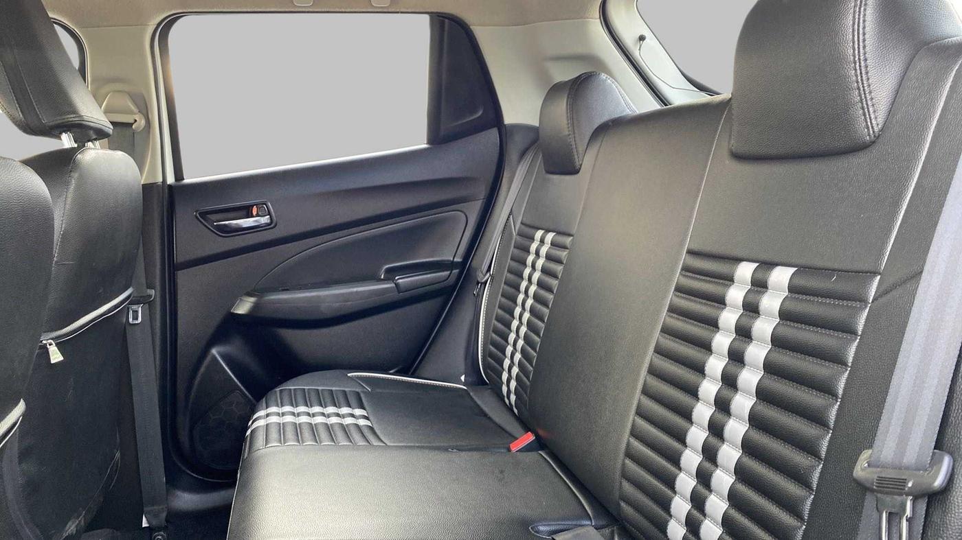 2020 Maruti Swift VXI, Petrol, Manual, 23,931 km, Right Side Rear Door Cabin