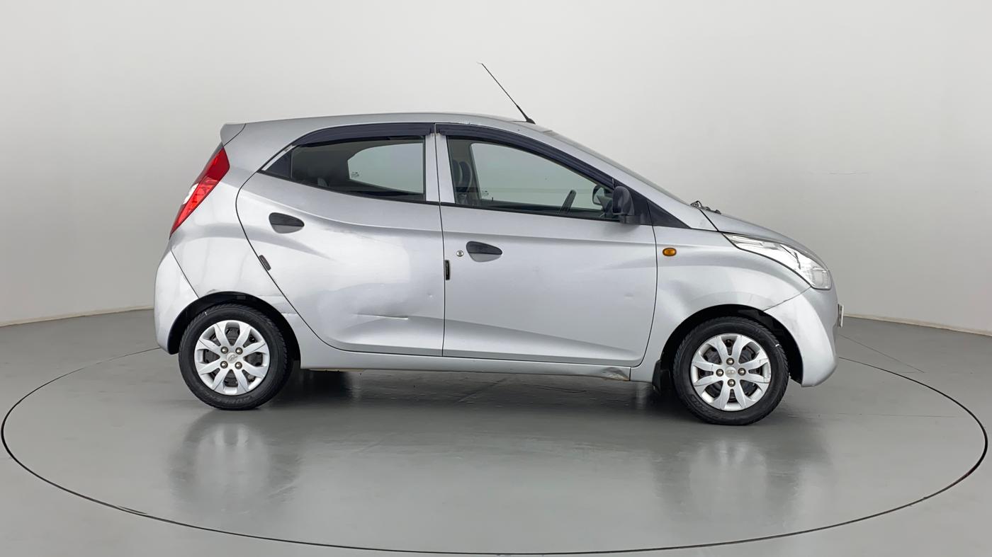 2014 Hyundai Eon MAGNA PLUS, Petrol, Manual, 27,576 km, Right Side View