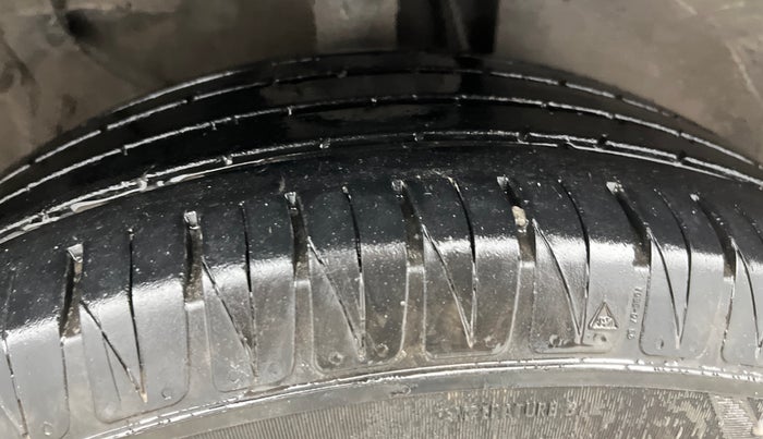 2022 KIA SONET GTX PLUS 1.0 IMT, Petrol, Manual, 71,157 km, Right Front Tyre Tread